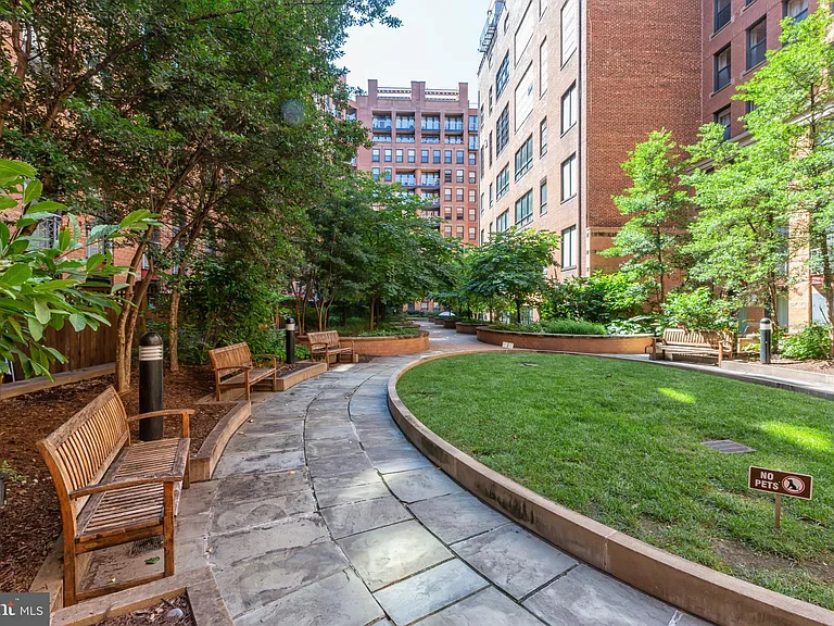 616 E St NW #607 — Photo 45