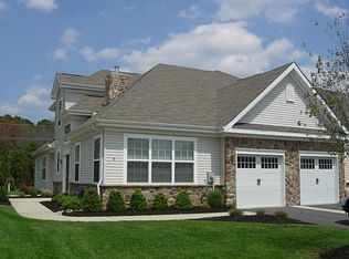 4 Delray Ln, Absecon, NJ 08201