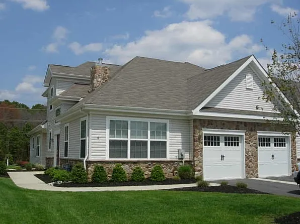 4 Delray Ln, Absecon, NJ 08201