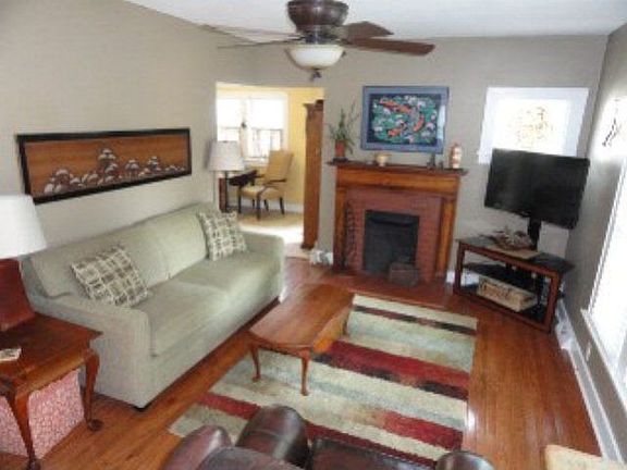5th image of 202 Vial St