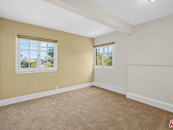5th image of 1035 1/2 Marion Dr
