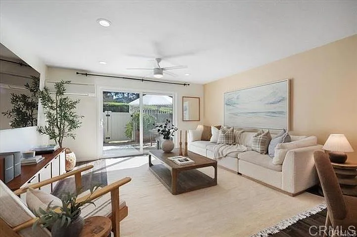 328 Winsome Pl
