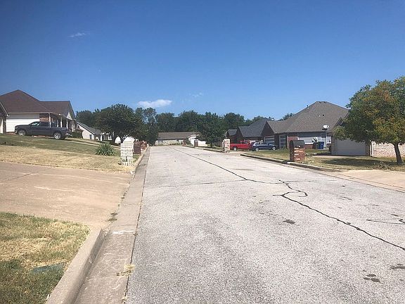 House at end of Cul-de-sac