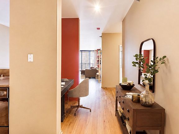 3rd image of 330 N Jefferson St APT 1403