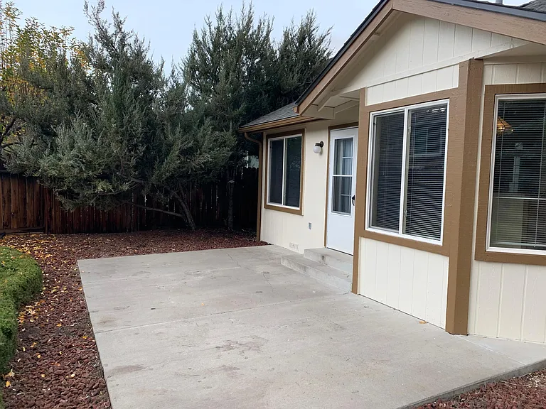 5850 Blue Horizon Dr — Photo 34