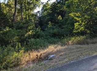 460 Lower Halls Mill Rd, Shelbyville, TN 37160