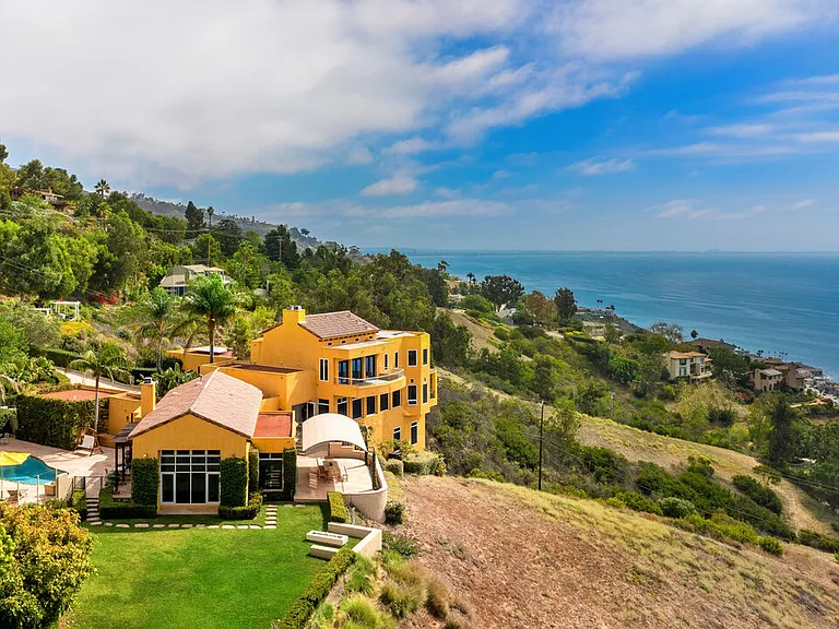 3235 Rambla Pacifico — Photo 4