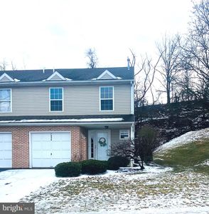 1946 Daybreak Cir, Harrisburg, PA, 17110