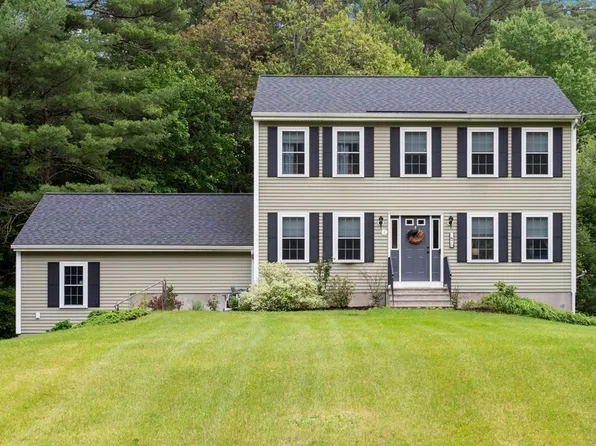 87-87 Brookline St #B, Townsend, MA 01469