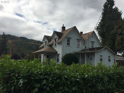 550 W Elizabeth St, Roseburg, OR, 97471