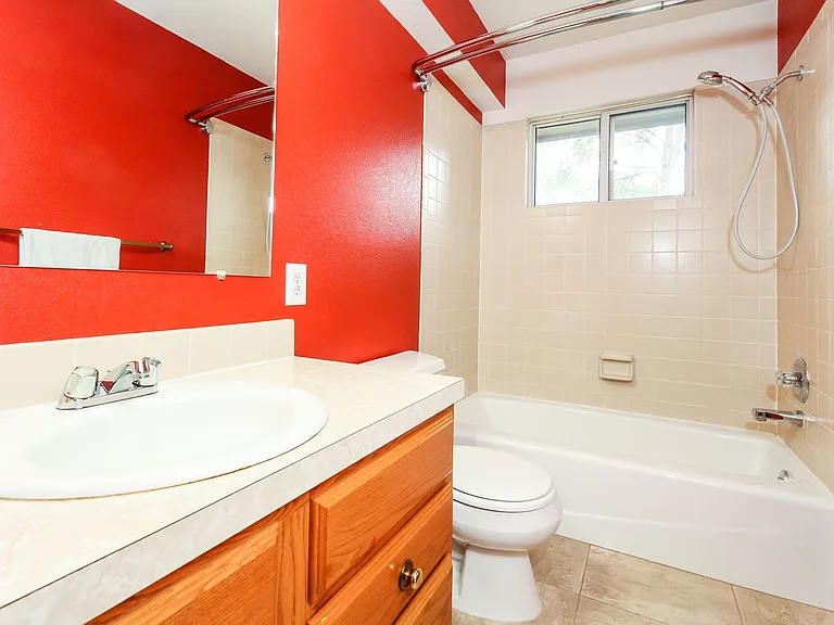 1724 Tanglewood Dr — Photo 20