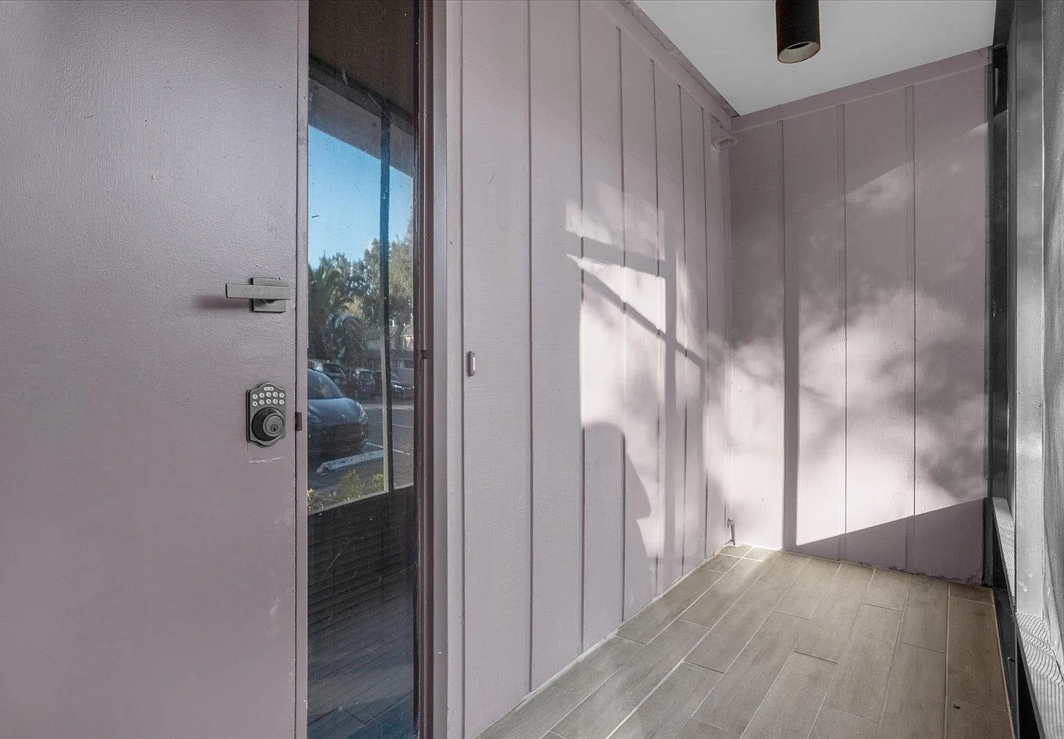 3 bed, 2.5 bath, 1400 sqft, $1,999 — Photo 3