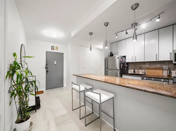 7855 Blvd East image 7 of 26