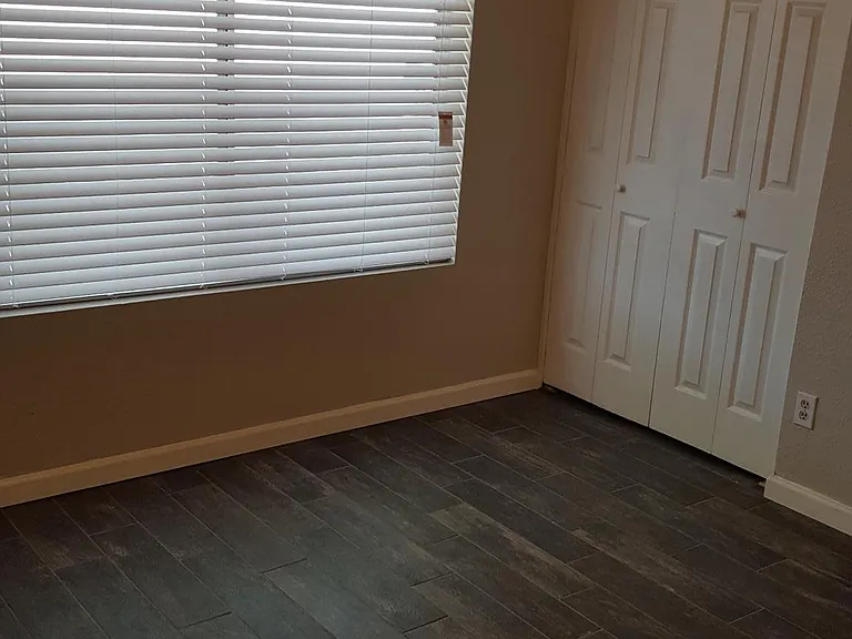 921 W Naranja Ave — Photo 3