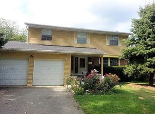 9251 Bluegate Dr, Cincinnati, OH 45231