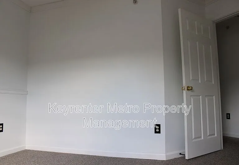 1005 Treeland Way — Photo 27