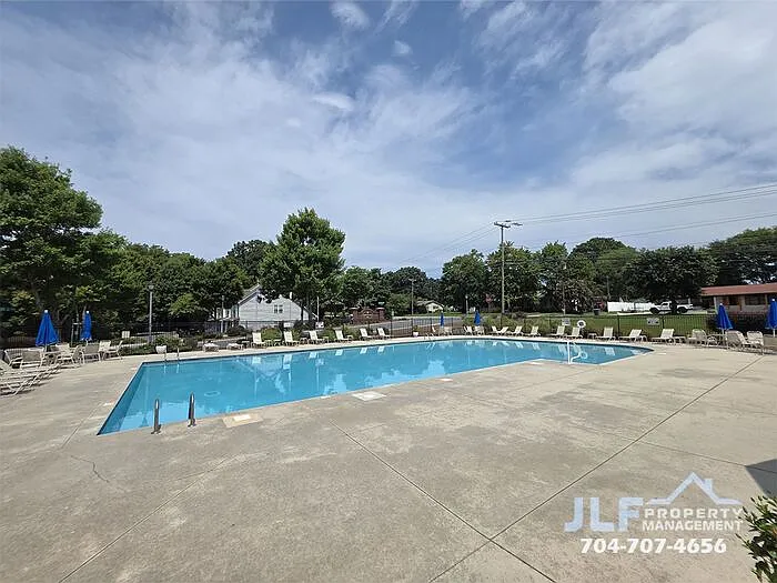 360 Tidmarsh Ct — Photo 22