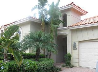 1091 Waterside Ln, Hollywood, FL 33019