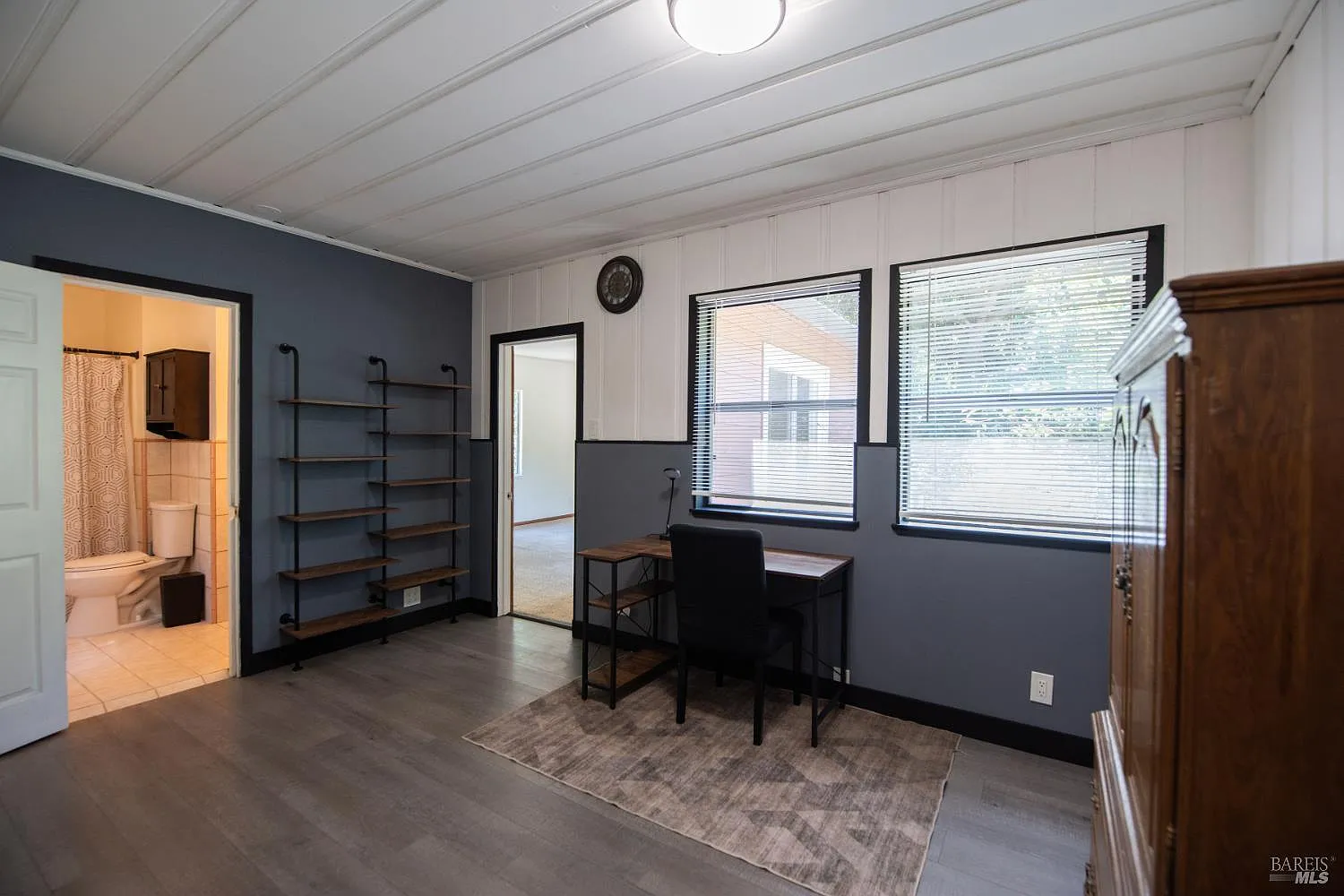 10671 Forest Hills Road - Photo 10