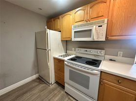 2404 Antigua Cir, Pompano Beach, FL