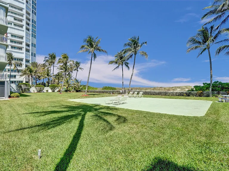 1750 S Ocean Blvd #306E — Photo 34