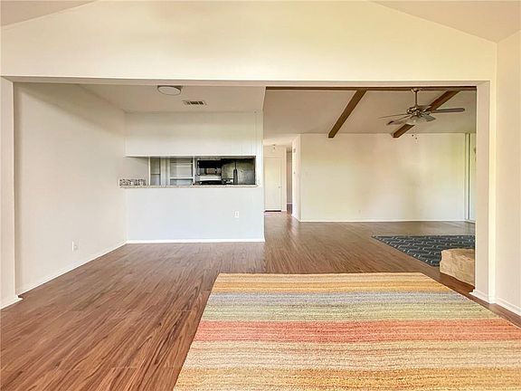 5th image of 2304 Trailside Dr #A