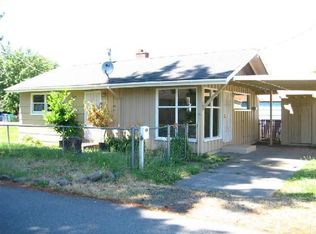 8811 SE Market St, Portland, OR 97216