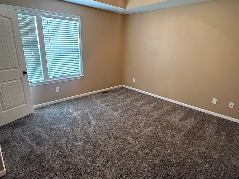 2617 Valentine Ln — Photo 3