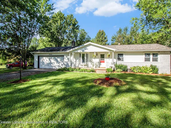 5725 Oak Grove Rd, Howell, MI 48855