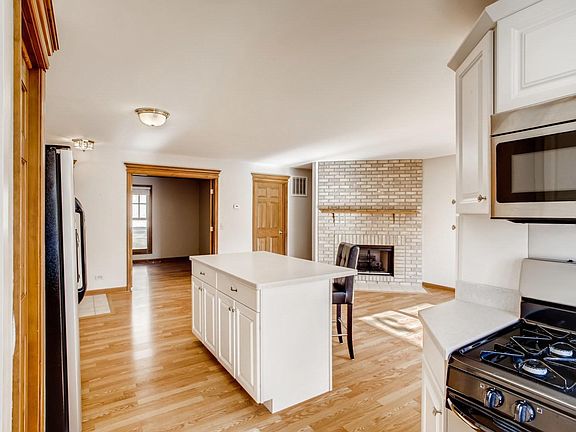 4th image of 528 Pershing Ave APT A