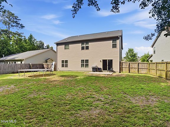 5th image of 3279 Austin Avenue