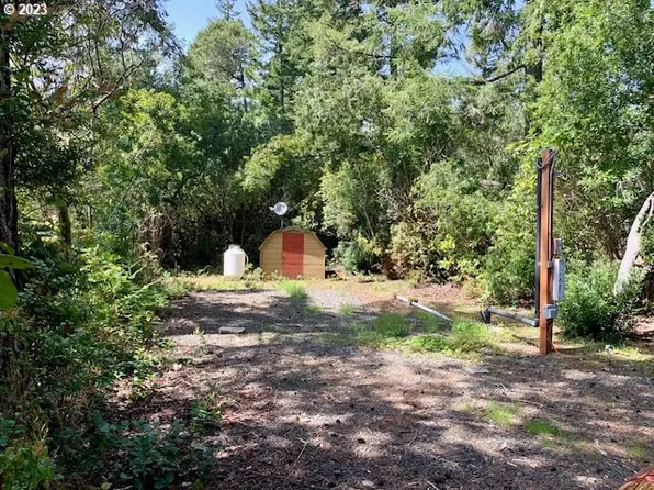 110 Rhody Loop #110, Florence, OR 97439