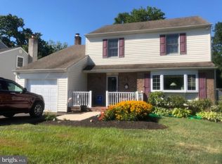 329 Peachtree Dr, Jenkintown, PA 19046