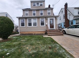 19614 104th Avenue, Saint Albans, NY 11412