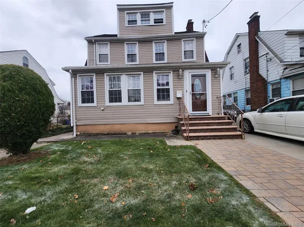 19614 104th Avenue, Saint Albans, NY 11412