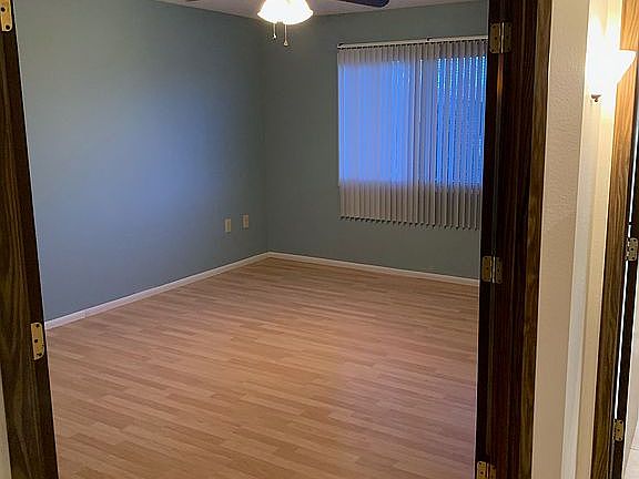 4th image of 19038 N Camino Del Sol