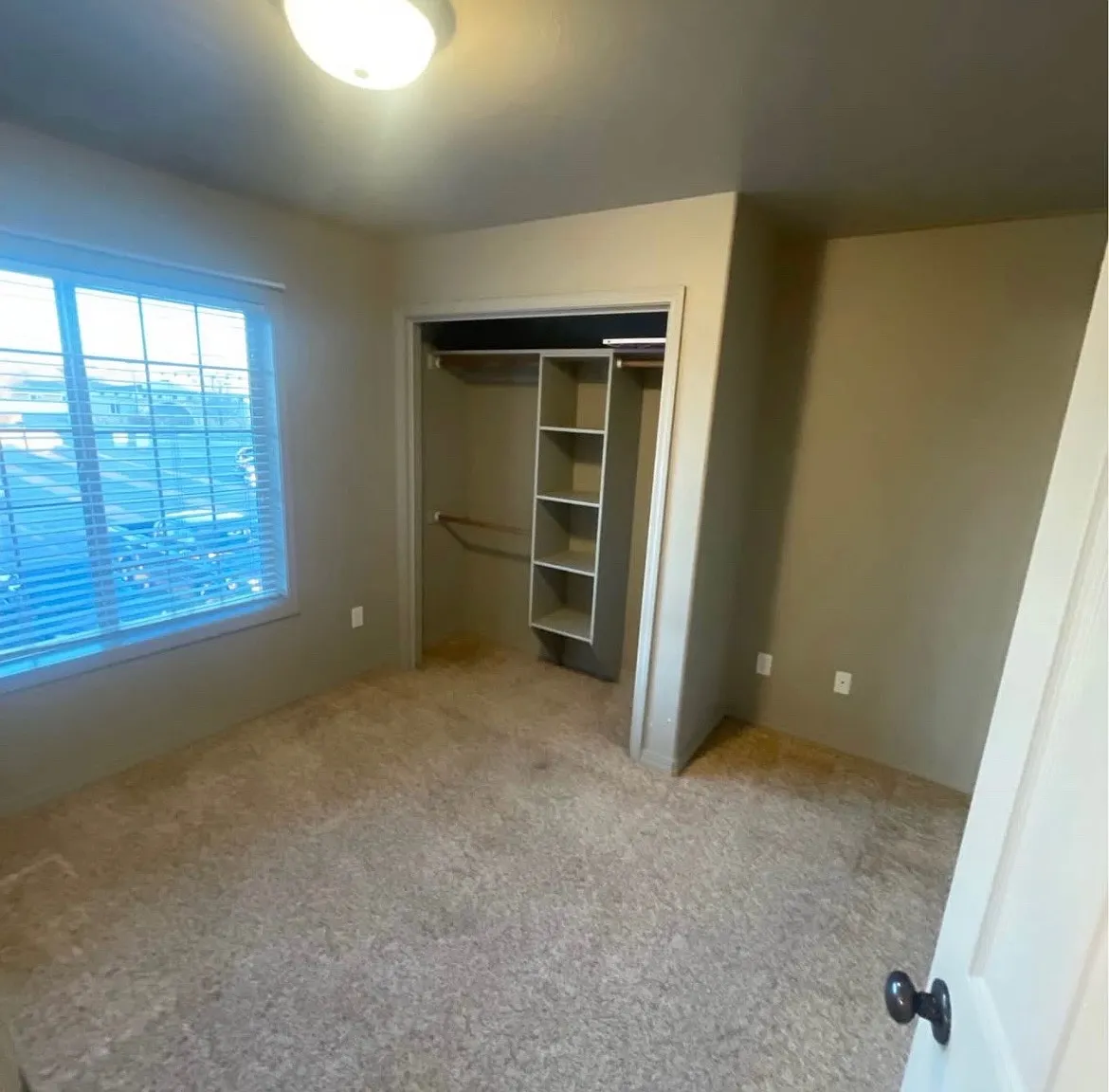 2 bed, 950 sqft, $1,100 — Photo 4