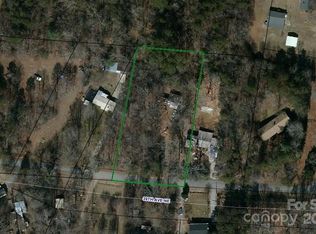 2715 39th Ave NE, Hickory, NC 28601
