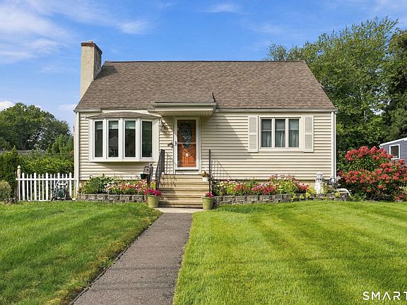 2nd image of 61 Scribner Avenue