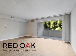 4329 1/4 Colfax Ave #204, Studio City, CA 91604