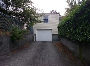 6812 Swift Ave S, Seattle, WA 98108