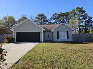 212 Longleaf Pines Dr, Raeford, NC 28376