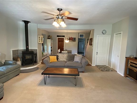 3rd image of 426 Lincoln Ave