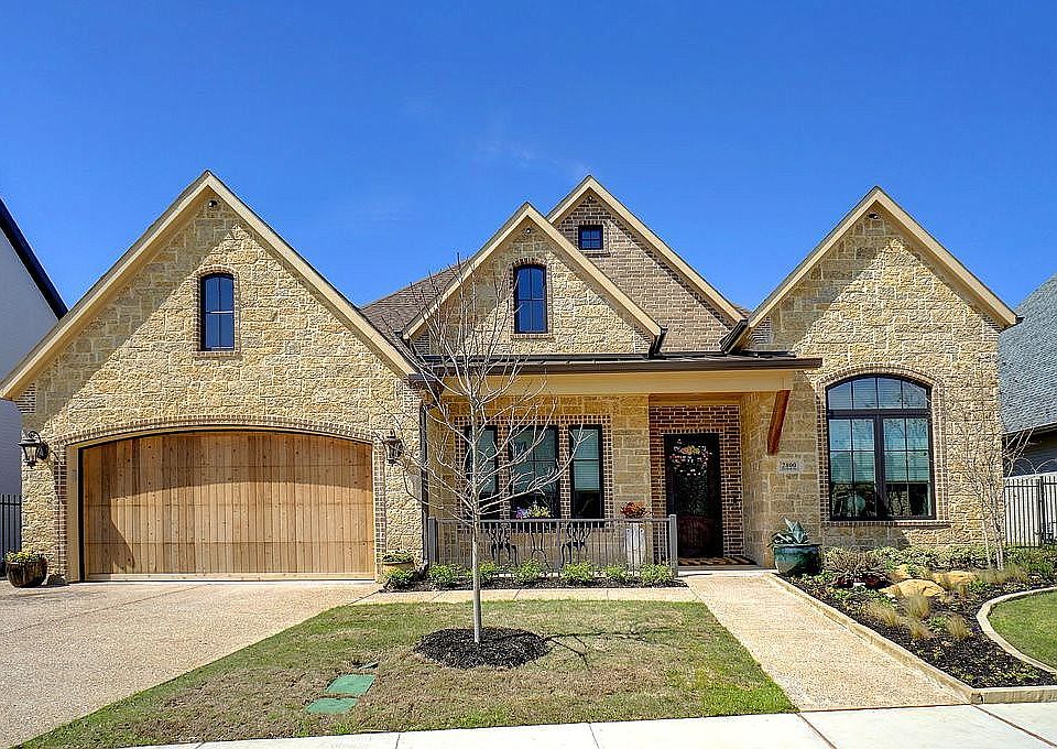 1st image of 2800 Riverbrook Way