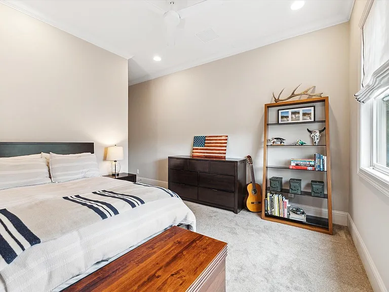 1527 Cunningham Parc Ln — Photo 21