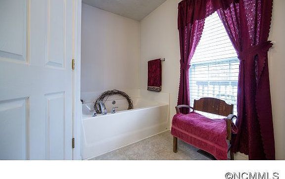 4th image of 280 Morgan Creek Dr