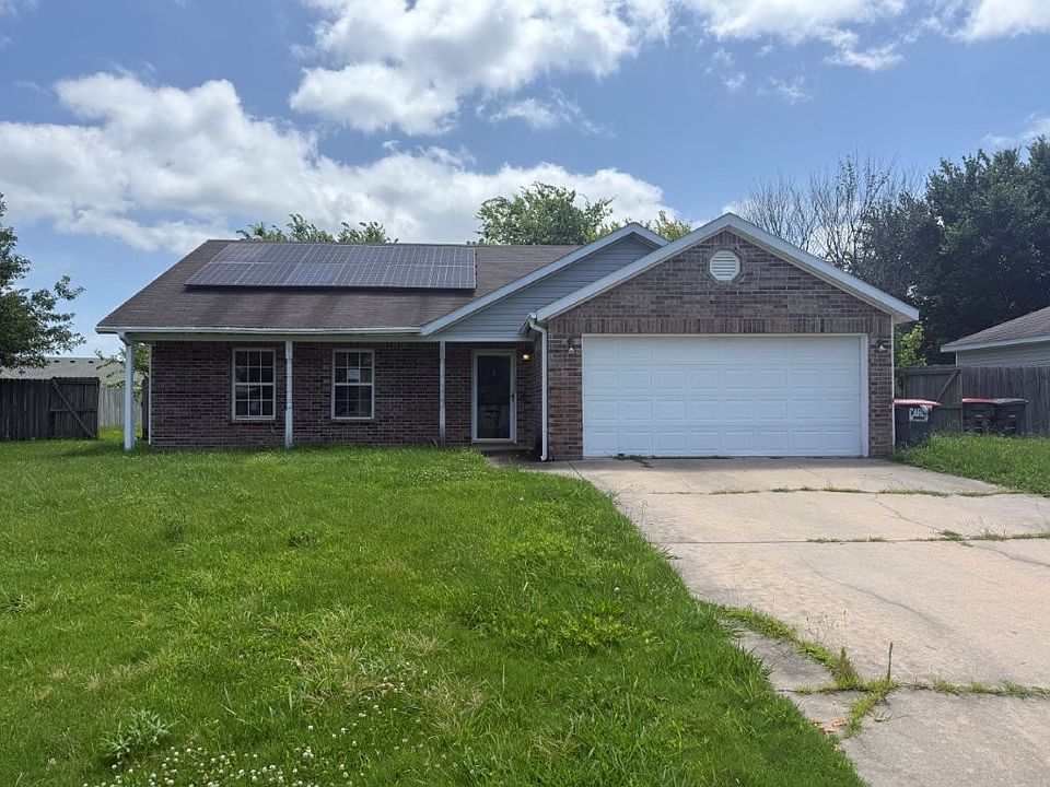1st image of 1324 Hackberry Pl