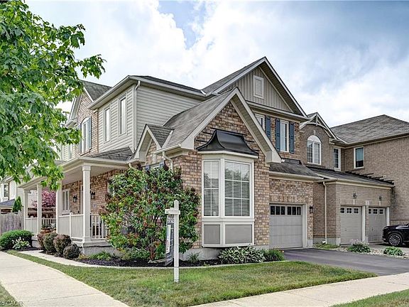 3rd image of 147 Silverthorne Dr