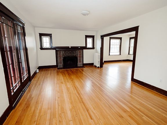 3rd image of 31 Newell Ave #2