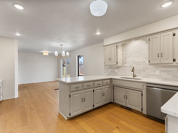 4th image of 11416 Leaning Elm Rd